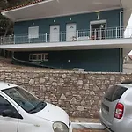 κοντά στην θάλασσα