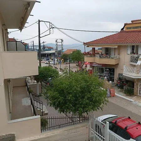 κοντά στην θάλασσα Arkoudi