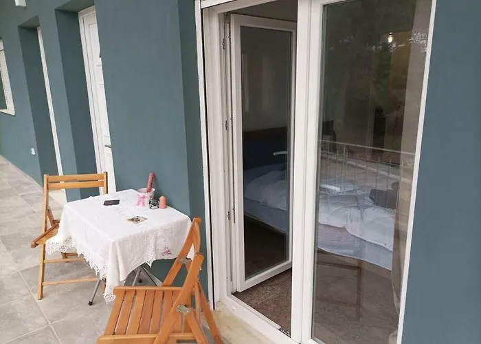 κοντά στην θάλασσα * Аркуди